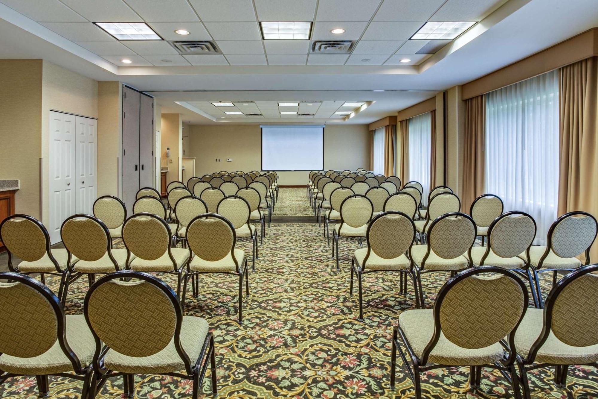 Hilton Garden Inn Cleveland Airport Fairview Park Kültér fotó